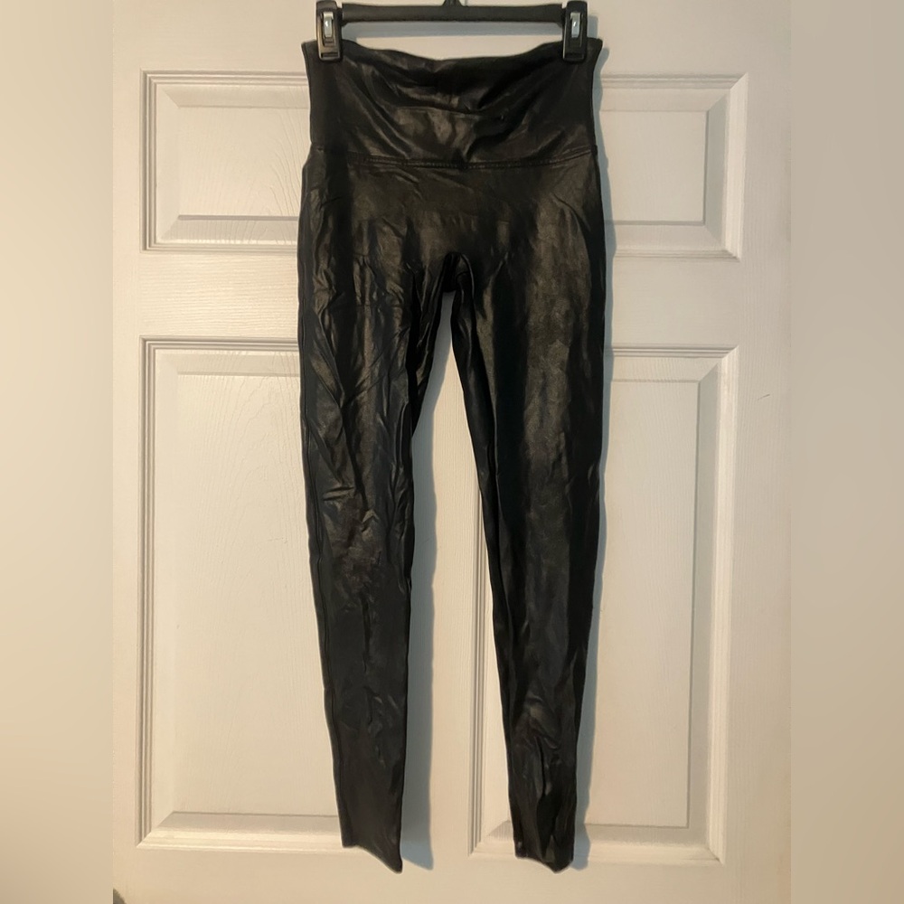 SPANX Large Shiny Black Leggings